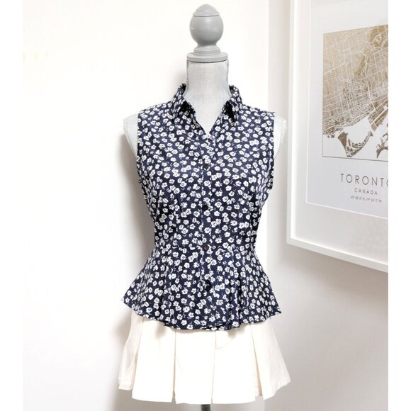 Forever 21 White & Navy Blue Floral Sleeveless Peplum Blouse - Picture 1 of 5